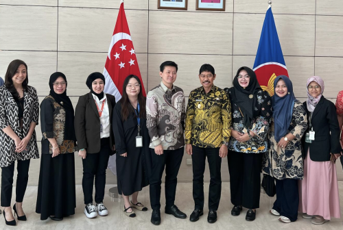 Audiensi Public Diplomacy Officer Embassy of Singapore