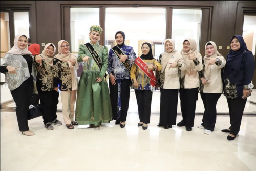 Bunda Hj. Syafirah Suraidah Harum Menghadiri Gala Dinner Puncak Apresiasi Bunda Paud Tingkat Nasional 2025