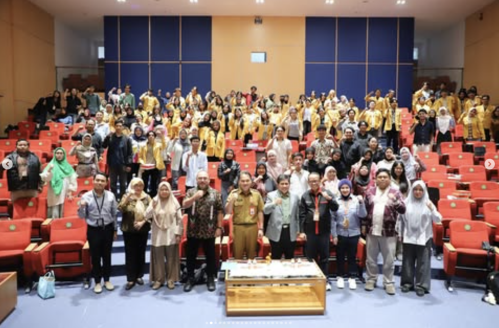Guest Lecture (Kuliah Umum) yang berlangsung di Ruang Teater, Gedung Prof. Masjaya, Universitas Mulawarman